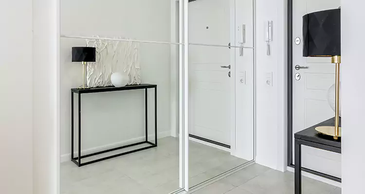 Mirrored Bifold Closet Doors Repair in Iona, FL