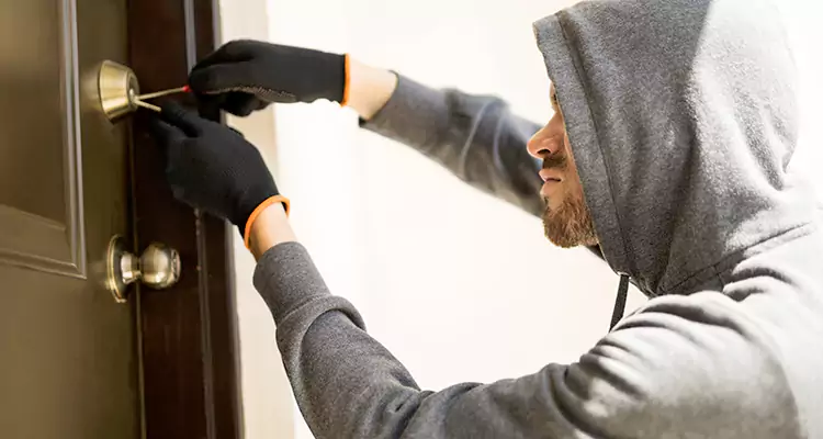 Emergency Motel Lock Repairs—Available 24/7 in Iona, FL