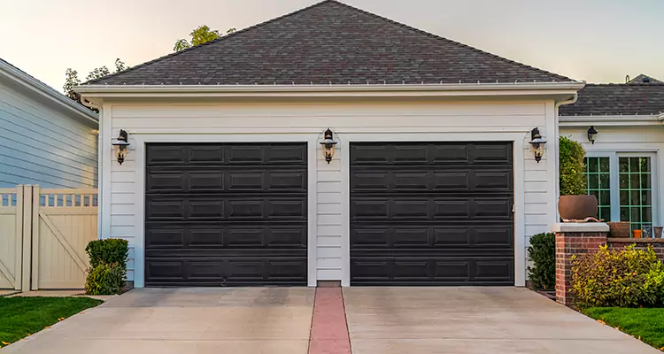 Residential Local Garage Door Repair in Iona, FL