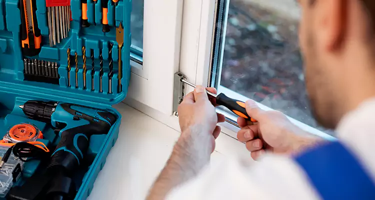 Mirrored Sliding Doors Replacement Expert in Iona, FL
